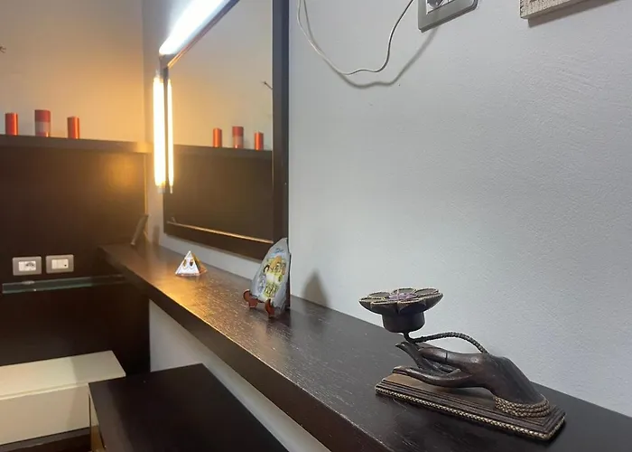 Prickly Pear Corner * 地拉那